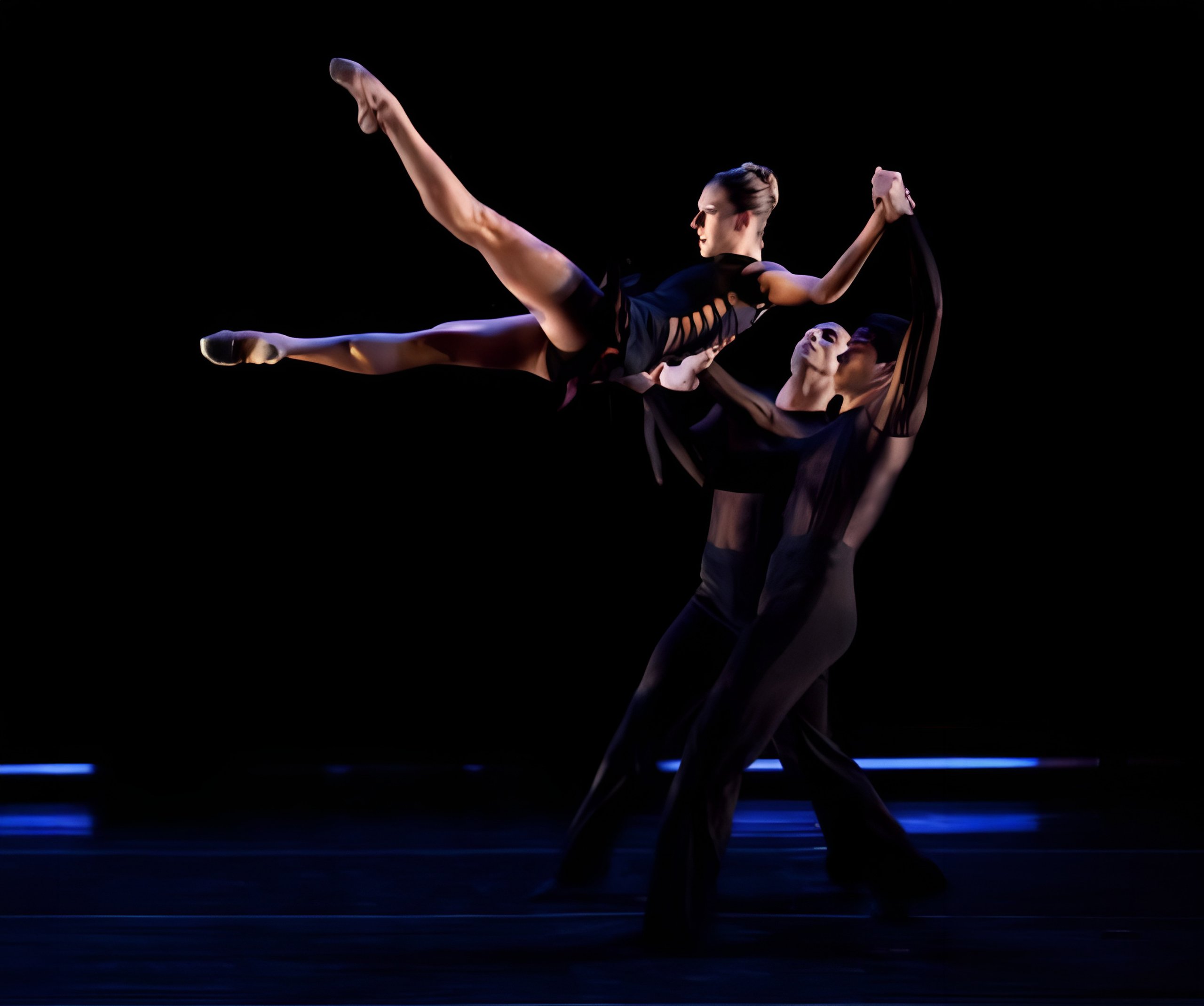 Jessica Batten performing with Ballet Hispánico
