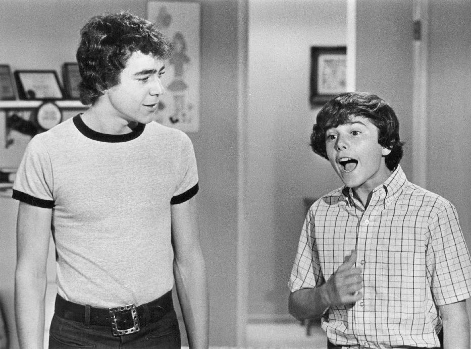 the brady bunch barry williams and christopher knight