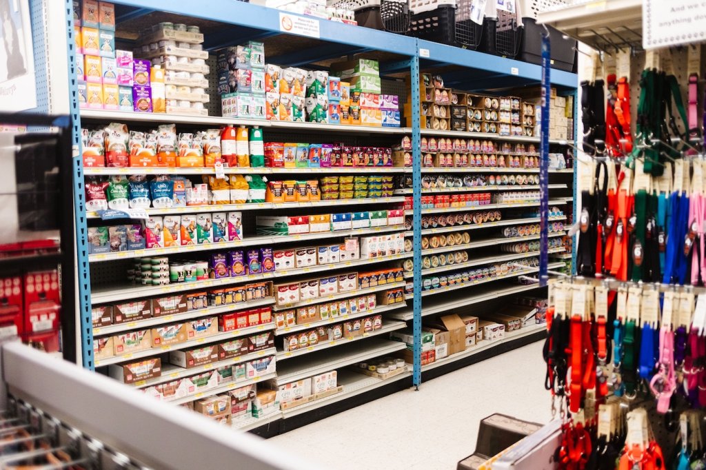 wall of cat food Bensons Clifton Park 52