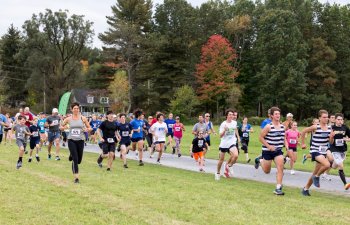 group of people running